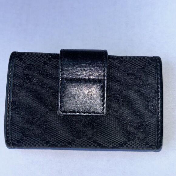 Authentic Vintage Gucci Black/Silver Keyholder - Picture 7 of 17